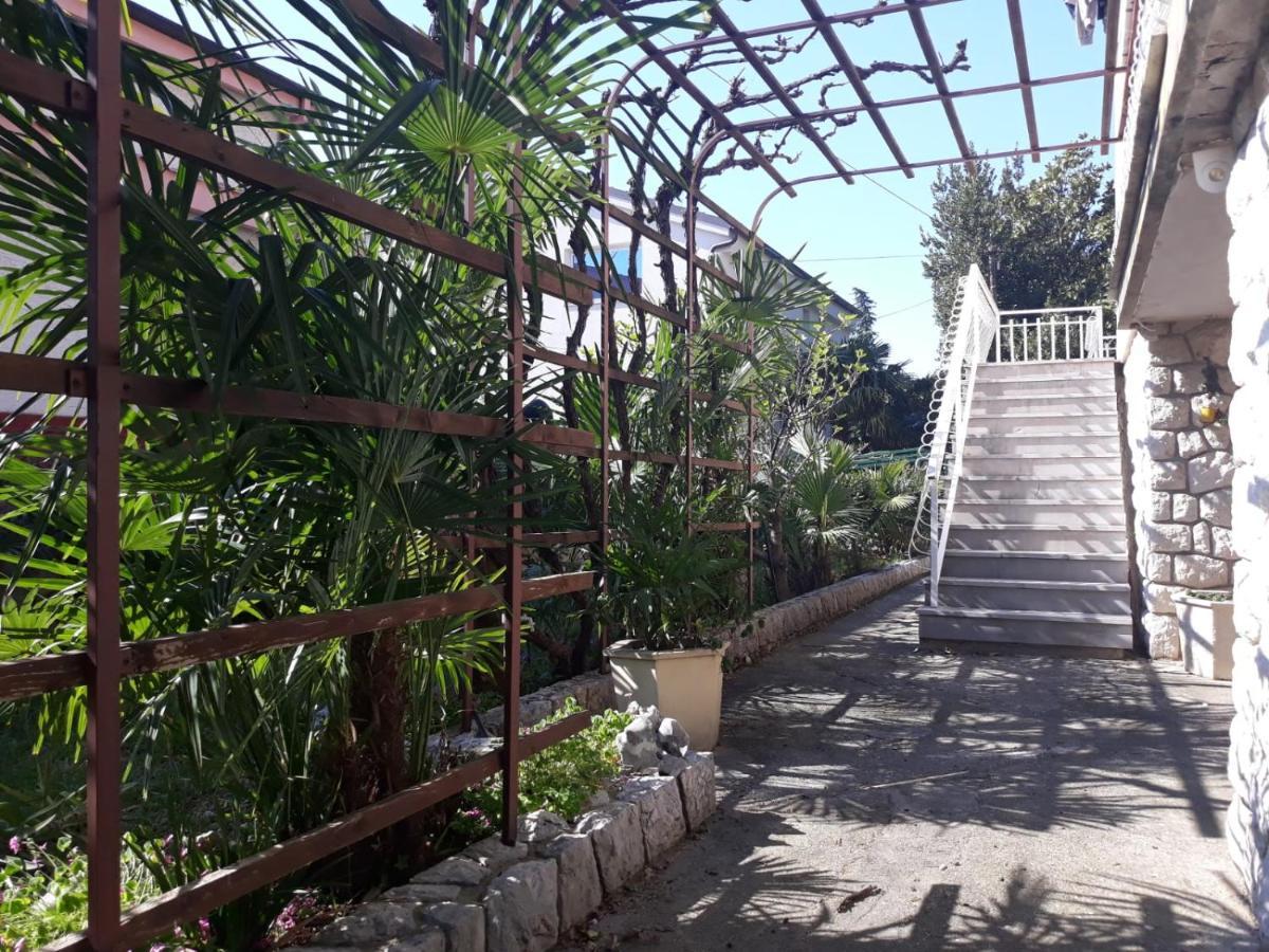 Vesna Apartment Crikvenica Exteriör bild